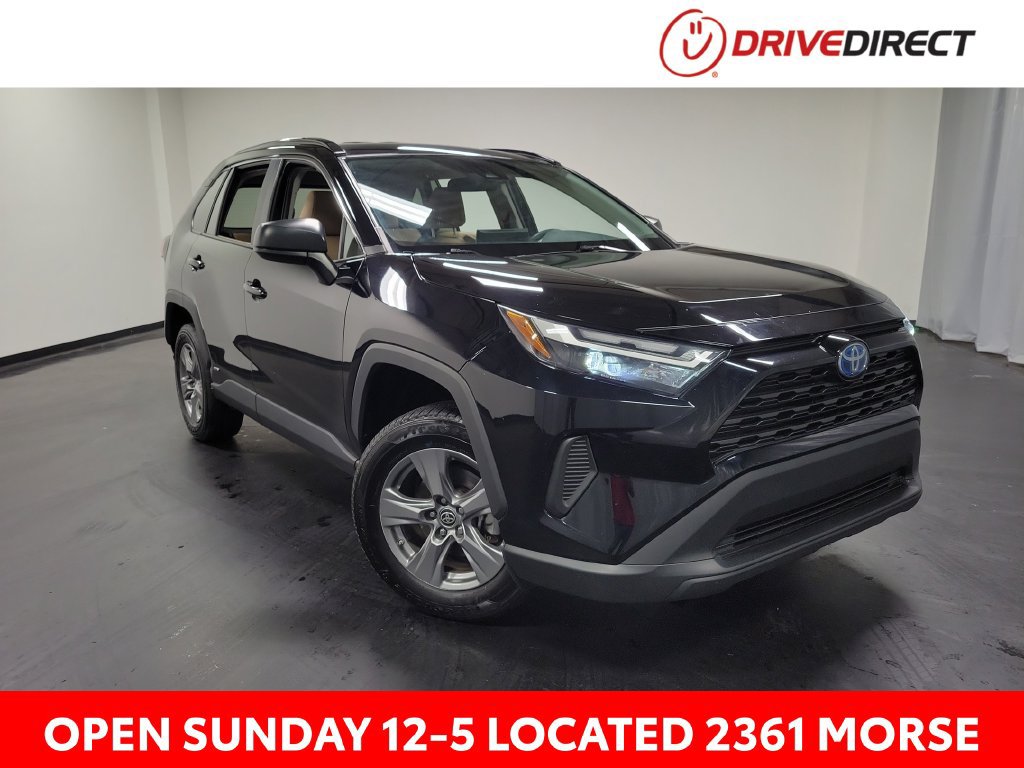 Used 2024 Toyota RAV4 LE AWD/4WD image 1