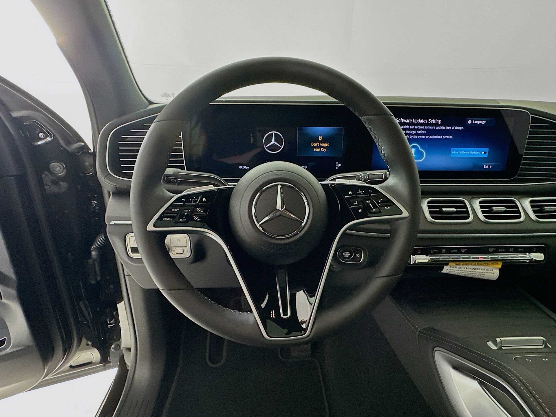 New 2026 Mercedes-Benz GLE 450 4MATIC Coupe image 12
