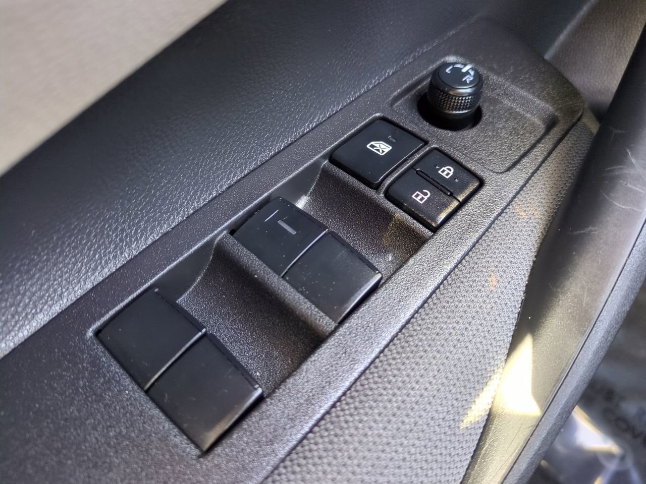 Used 2026 Toyota Corolla LE FWD image 21