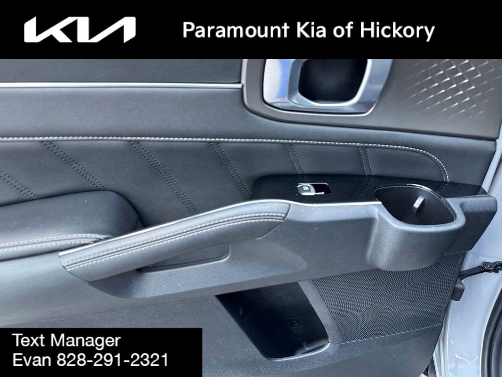 Used 2022 Kia Sorento SX AWD/4WD image 15