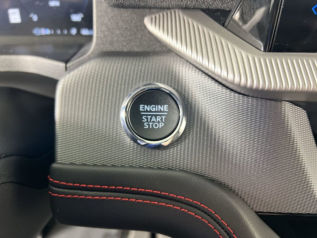 Used 2026 Ford Explorer ST-Line w/ ST-Line Street Pack image 18