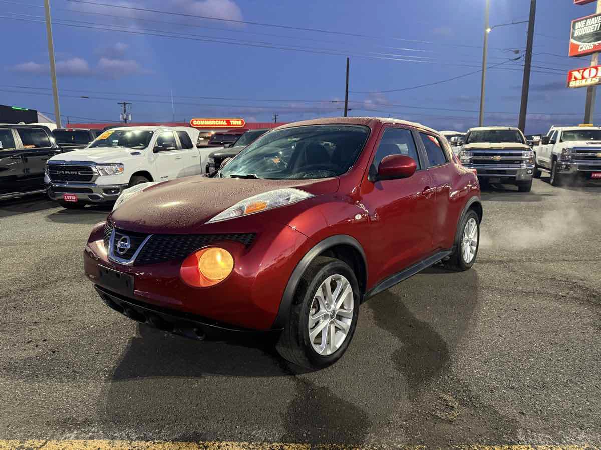Used 2013 Nissan Juke S AWD/4WD image 3