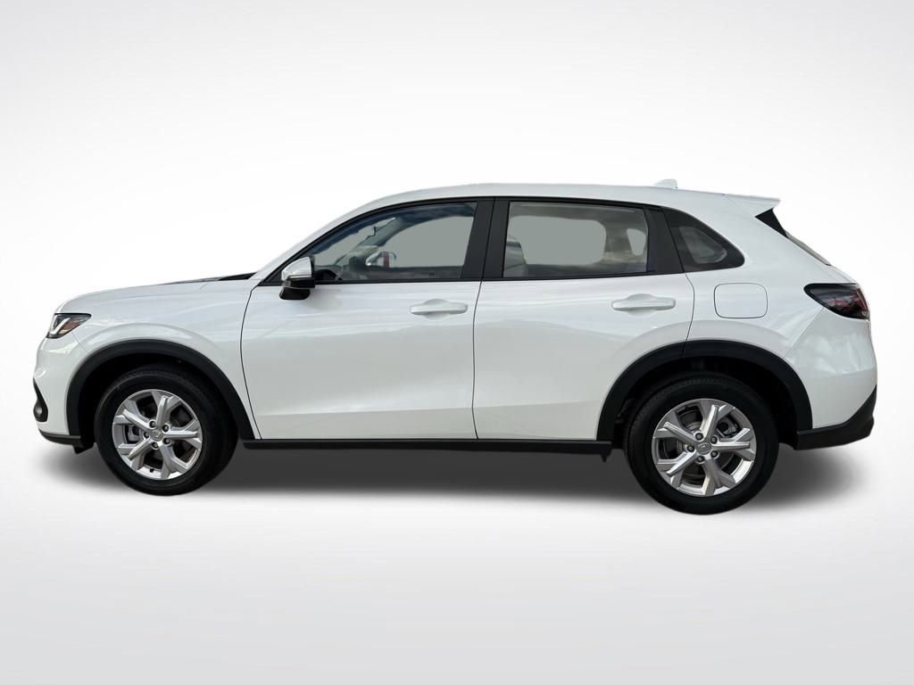 Used 2025 Honda HR-V LX image 2