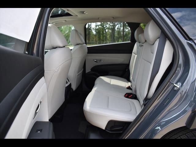 Certified 2025 Hyundai Tucson SEL image 17