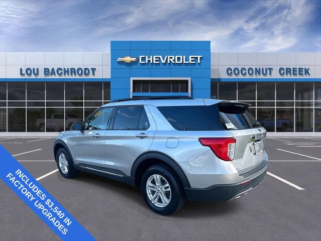 Used 2023 Ford Explorer XLT w/ Equipment Group 202A AWD/4WD image 6