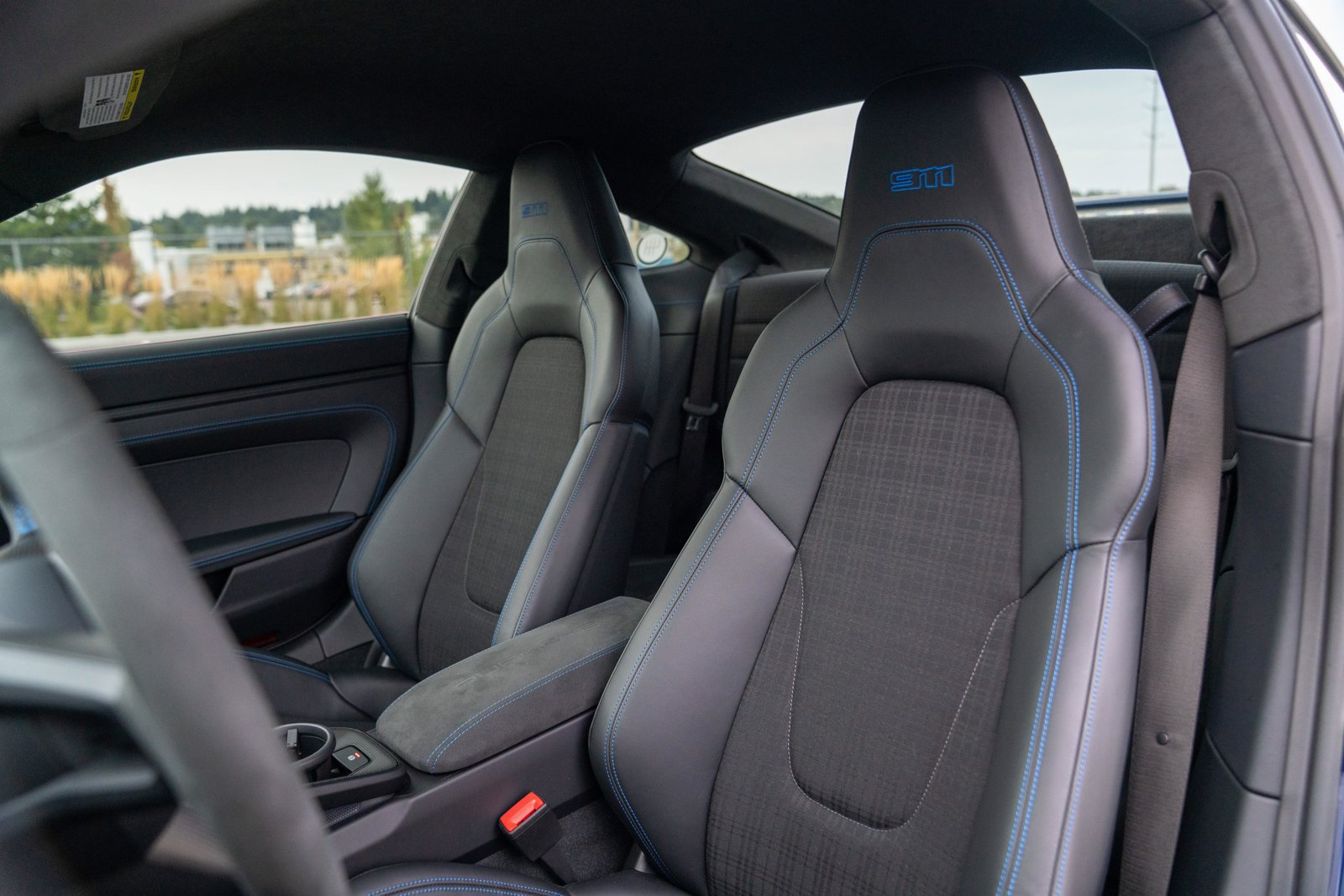 Certified 2025 Porsche 911 Carrera T RWD image 5
