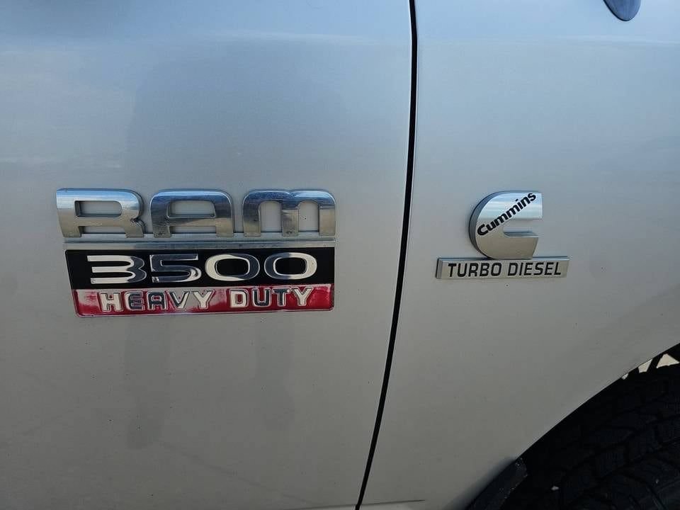 Used 2011 RAM 3500 ST w/ ST Popular Equipment Group AWD/4WD image 4