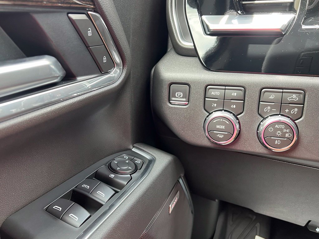 New 2026 GMC Sierra 1500 Elevation w/ Elevation Premium Package AWD/4WD image 22