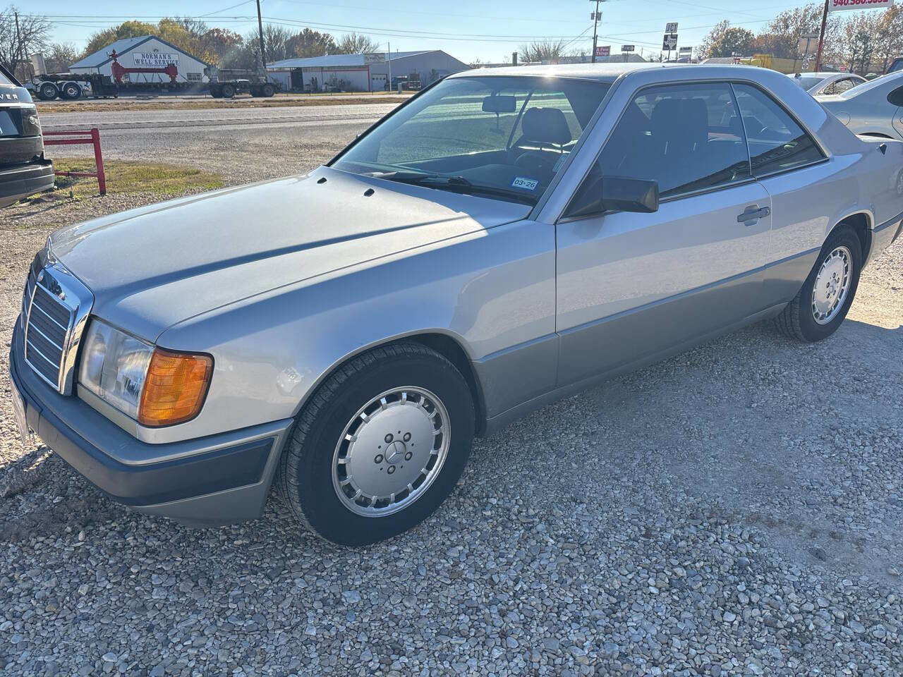 Used 1989 Mercedes-Benz 300 CE Coupe image 3