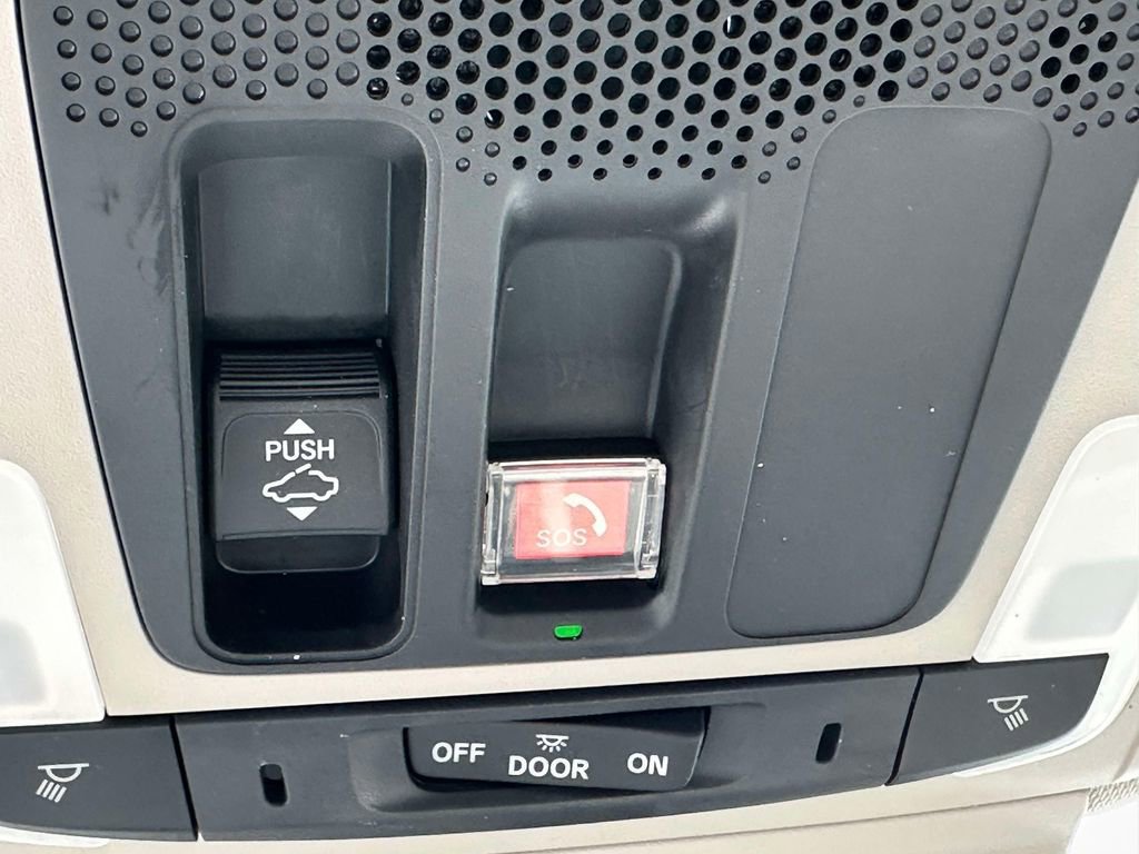 Used 2023 Honda Accord EX image 30