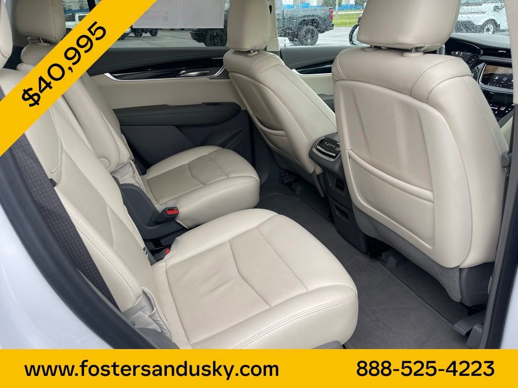 Used 2024 Cadillac XT6 Premium Luxury w/ Technology Package AWD/4WD image 17
