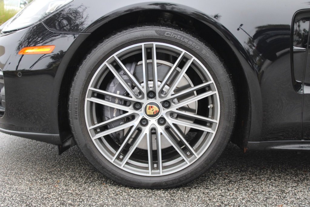 Used 2023 Porsche Panamera 4 image 13