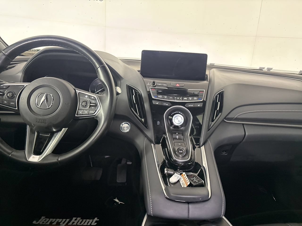 Used 2025 Acura RDX SH-AWD image 25