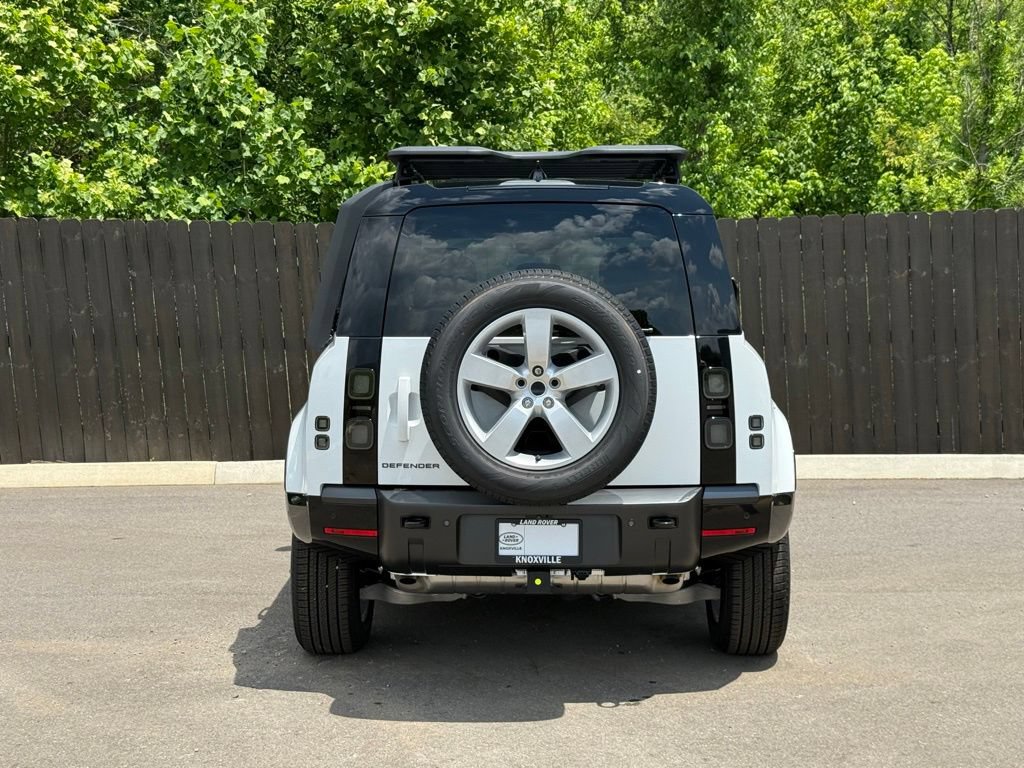 New 2026 Land Rover Defender 110 X-Dynamic SE AWD/4WD image 4
