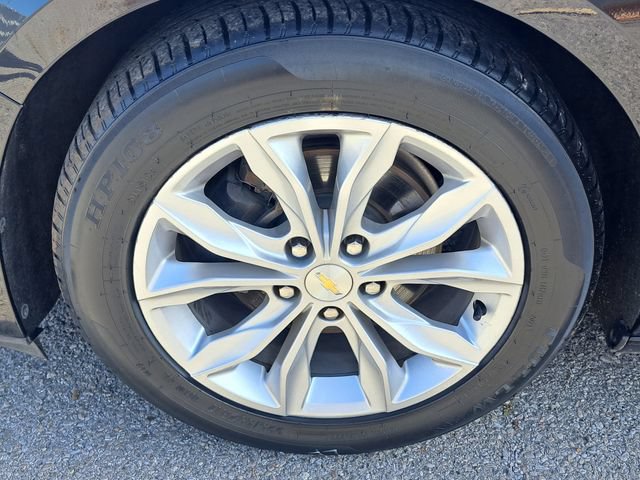 Used 2024 Chevrolet Malibu LT FWD image 9