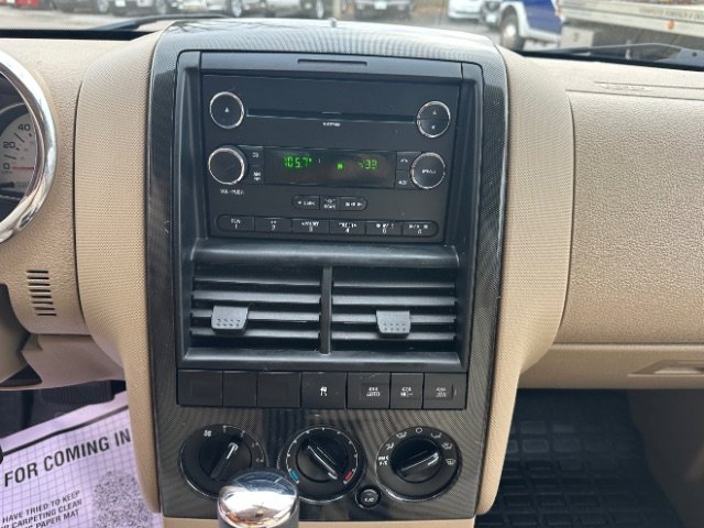 Used 2010 Ford Explorer Sport Trac XLT image 23