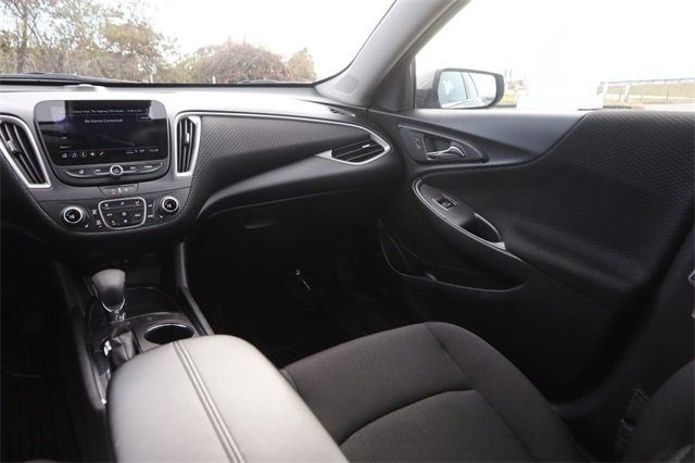 Used 2024 Chevrolet Malibu LT image 25
