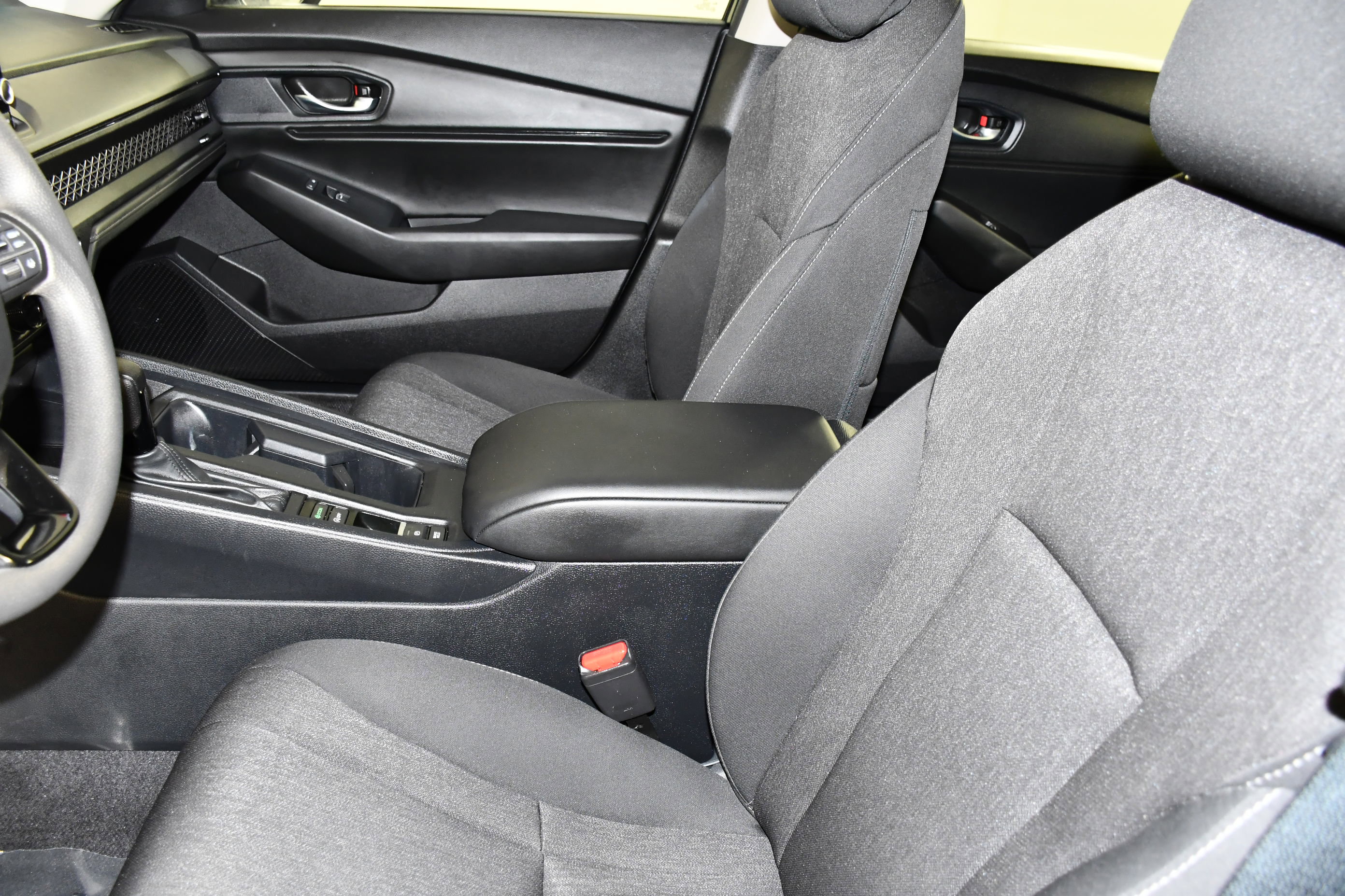 Certified 2024 Honda Accord EX image 36