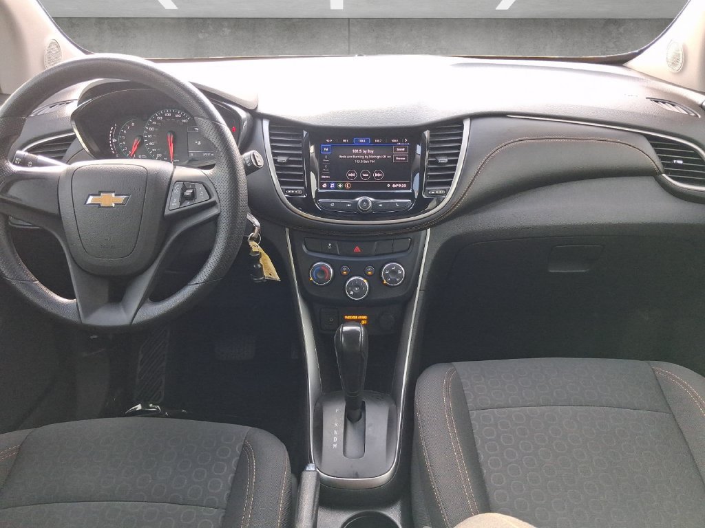Used 2020 Chevrolet Trax LS FWD image 3