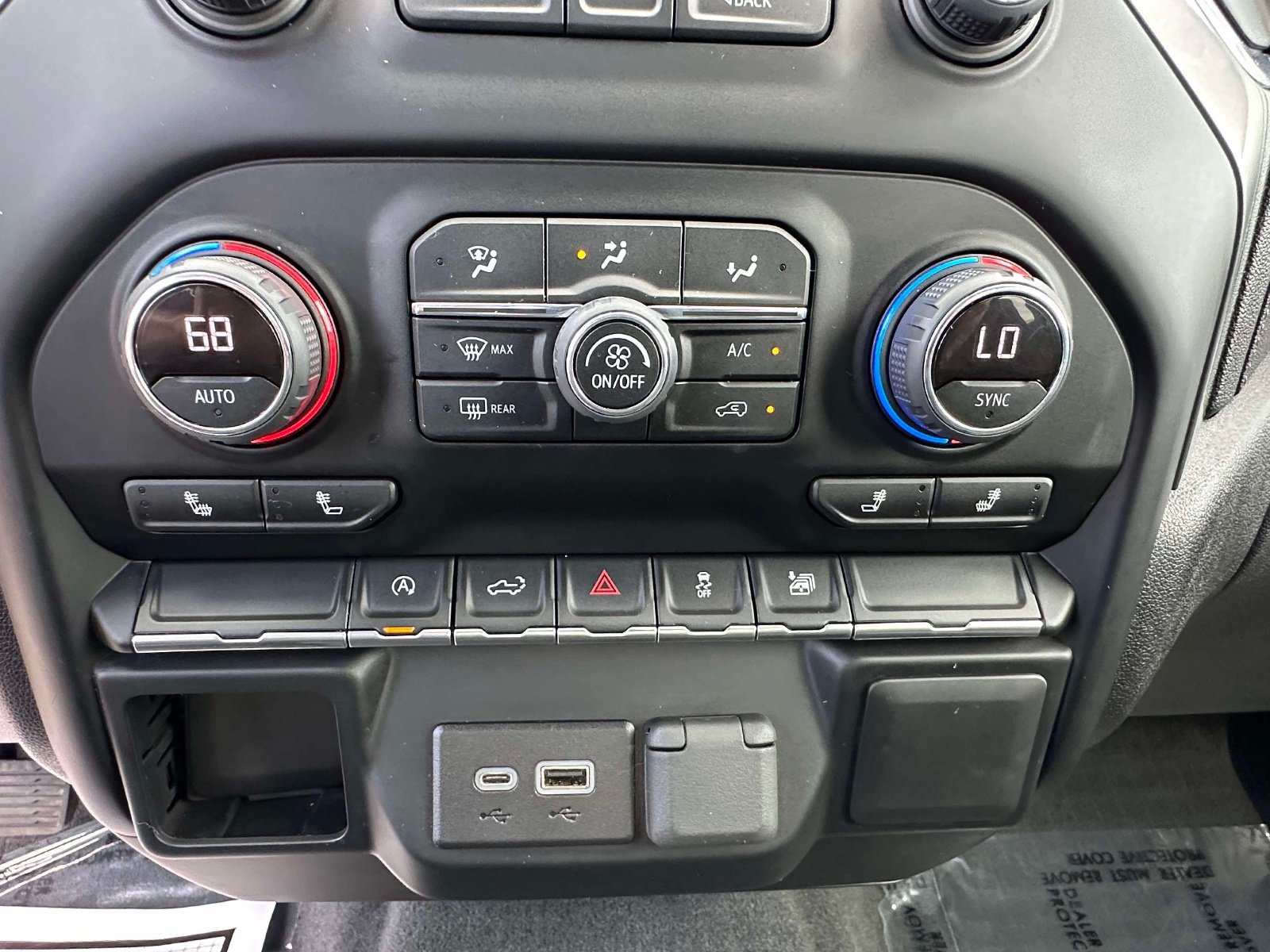Used 2022 Chevrolet Silverado 1500 LT AWD/4WD image 12