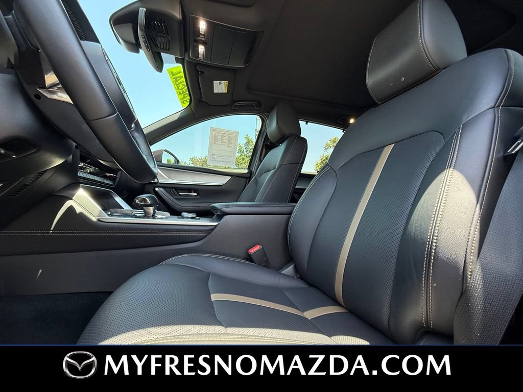 Certified 2024 MAZDA CX-90 Plug-In Hybrid w/ Premium Plus AWD/4WD image 37
