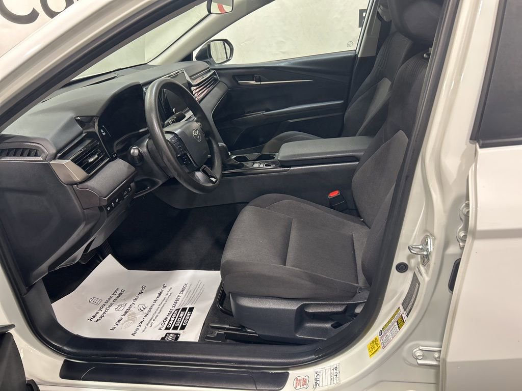 Used 2025 Toyota Camry LE image 22