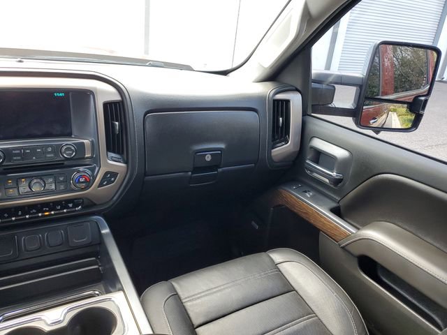Used 2018 GMC Sierra 2500 Denali w/ Duramax Plus Package image 15