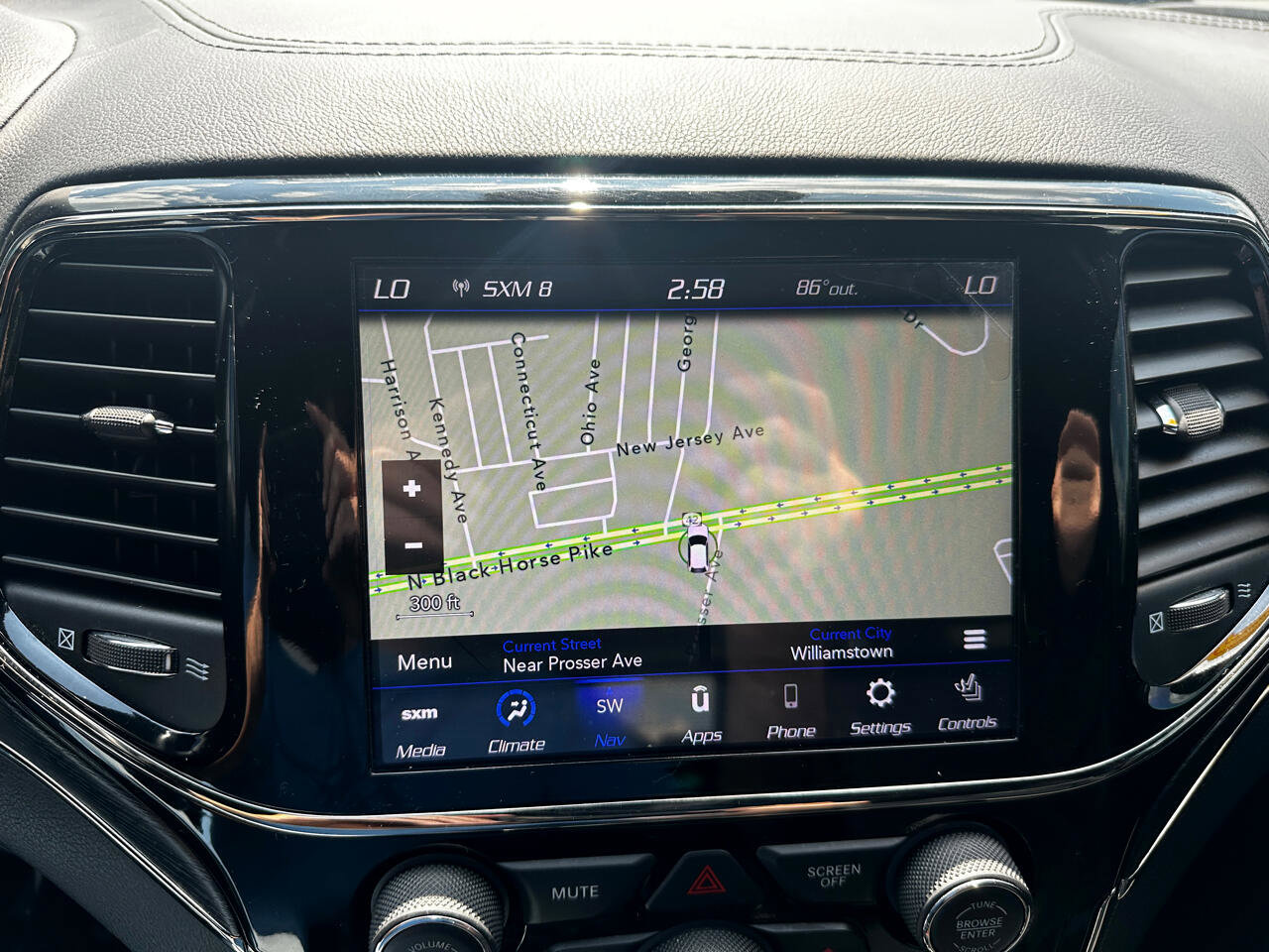 Used 2020 Jeep Grand Cherokee High Altitude image 12