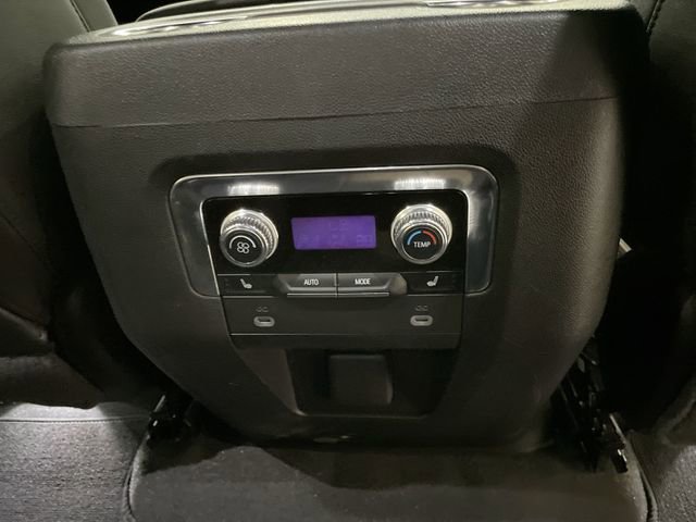 Used 2024 GMC Yukon XL AT4 w/ AT4 Premium Plus Package image 16