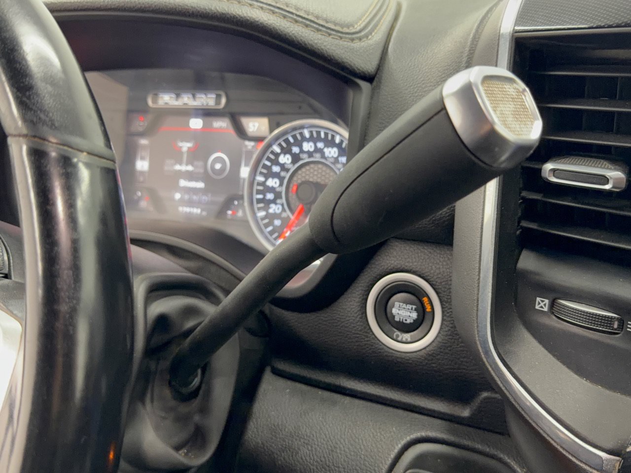 Used 2022 RAM 3500 Laramie AWD/4WD image 21