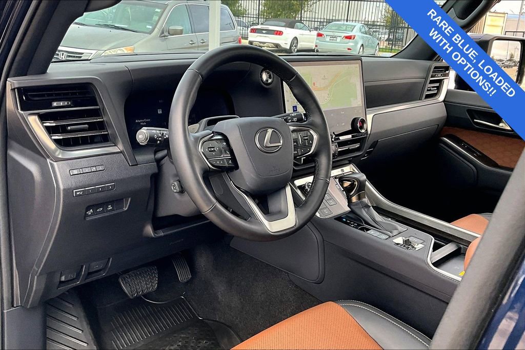 Used 2025 Lexus GX 550 image 17