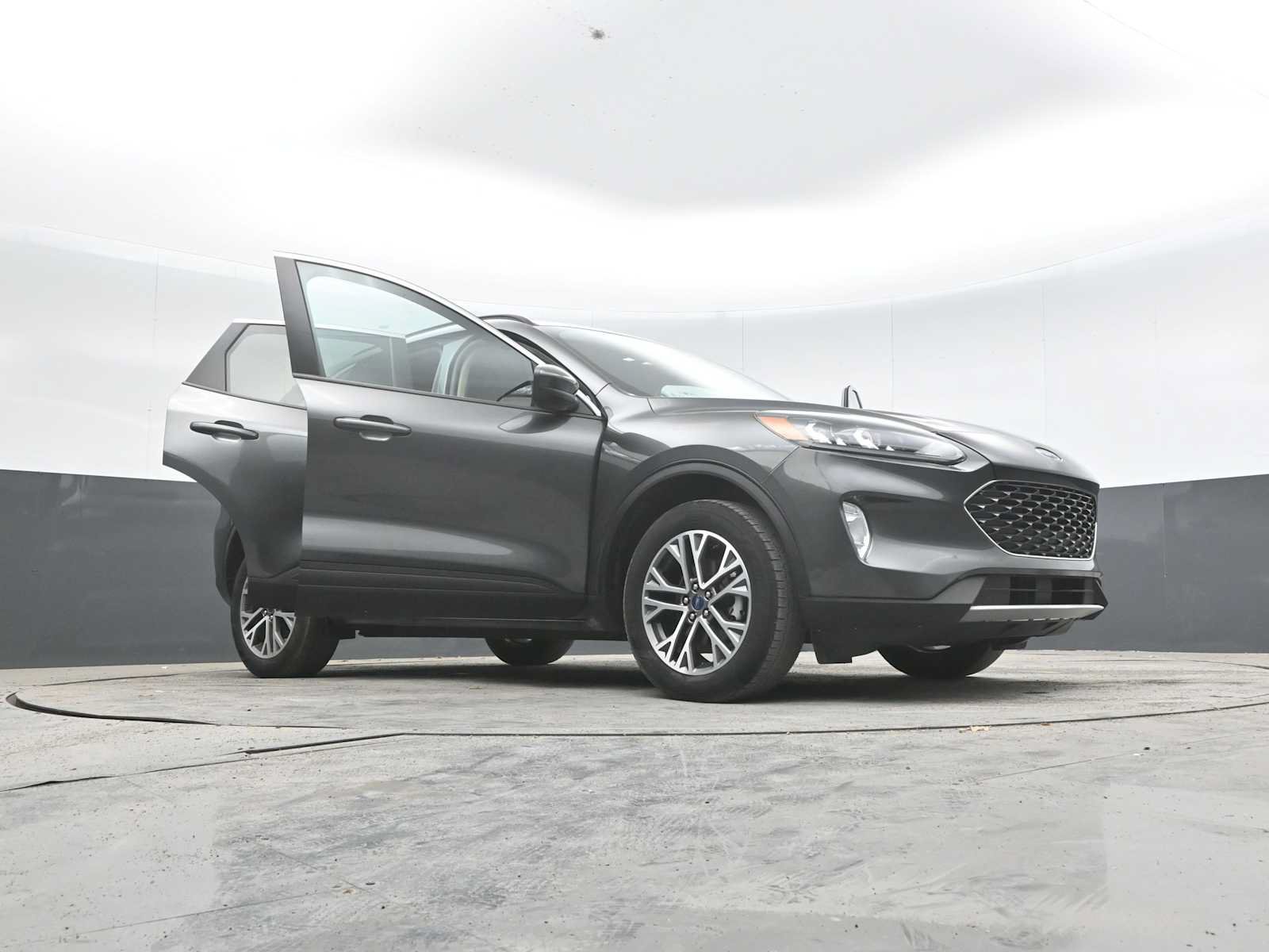 Used 2020 Ford Escape SEL AWD/4WD image 40