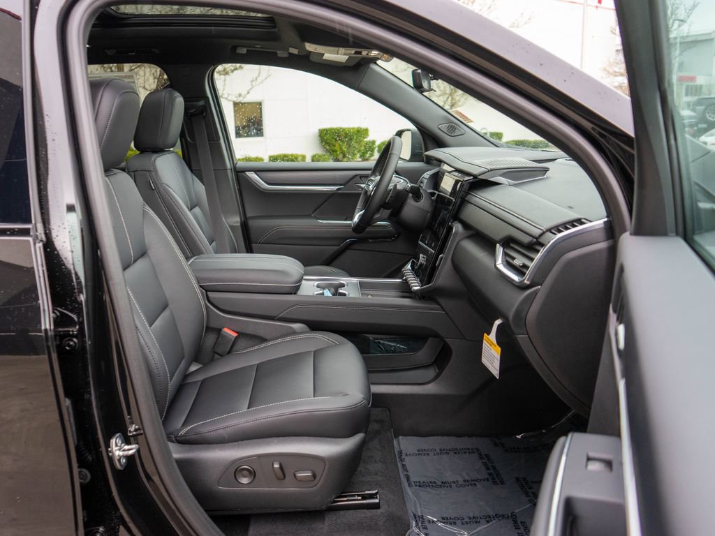 New 2026 GMC Acadia Elevation w/ Black Edition AWD/4WD image 10