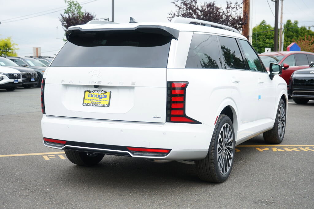 Used 2026 Hyundai Palisade Calligraphy image 4