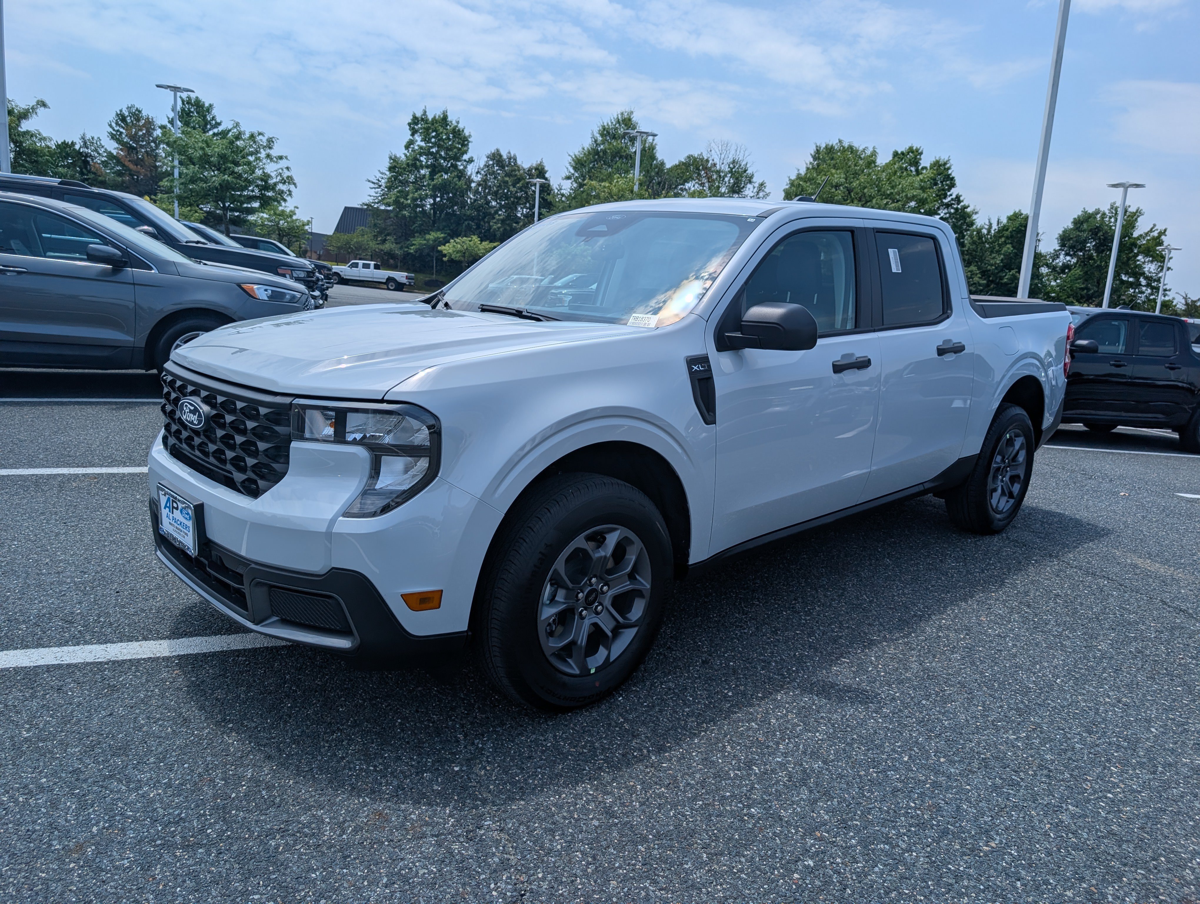 New 2026 Ford Maverick XLT w/ Equipment Group 301A AWD/4WD image 4