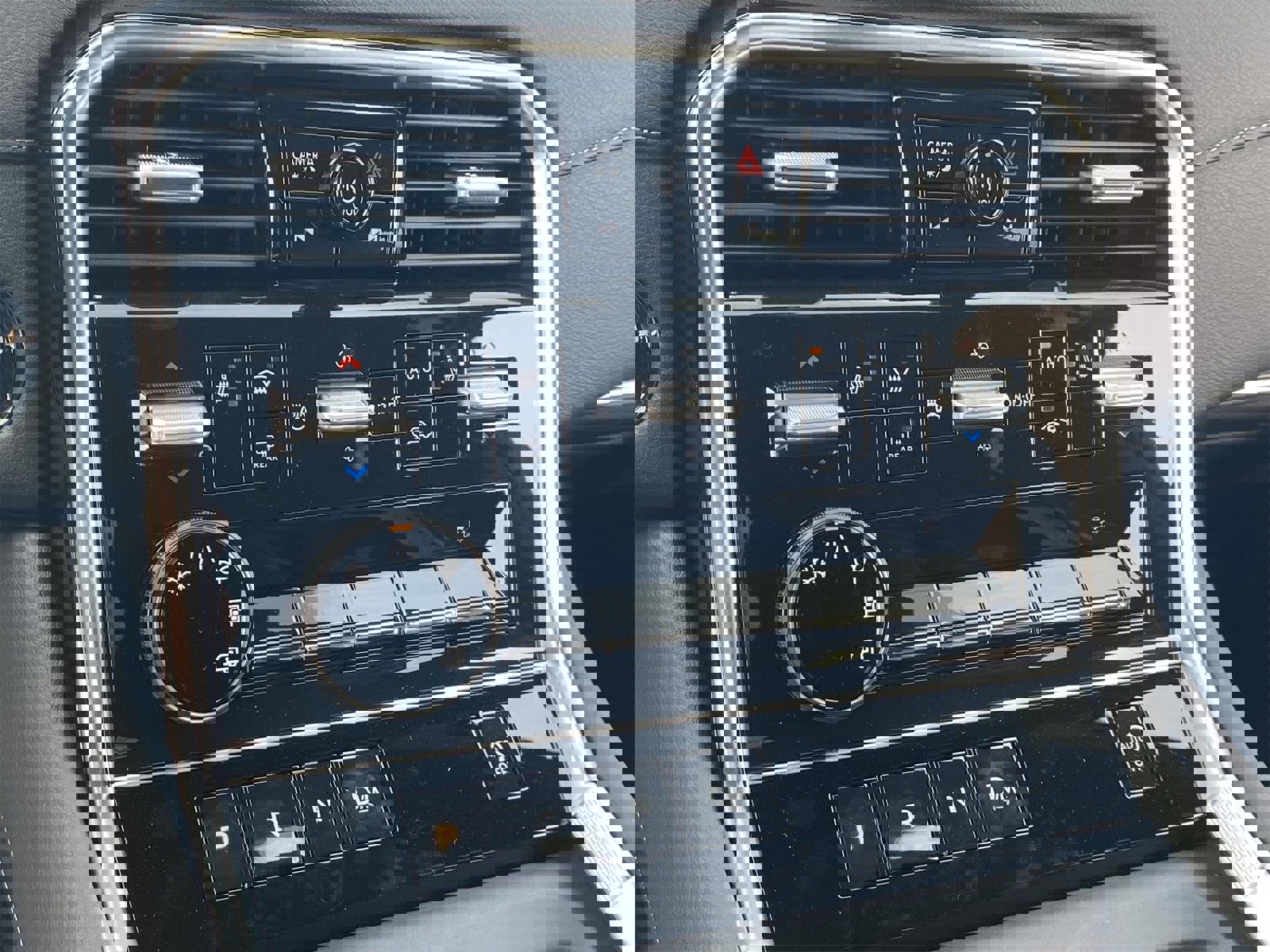 New 2026 Nissan Armada SL image 30