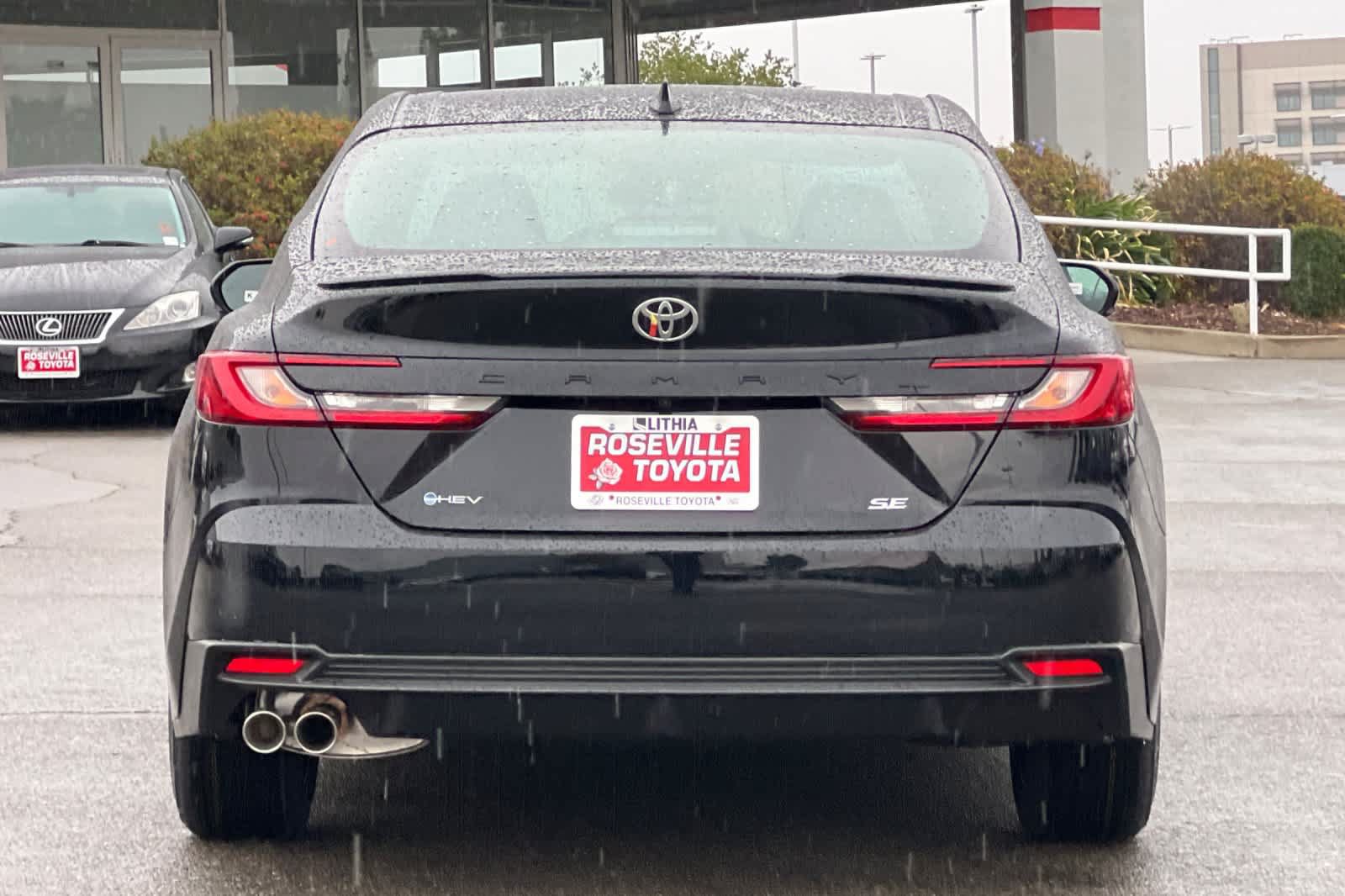 New 2026 Toyota Camry SE FWD image 7
