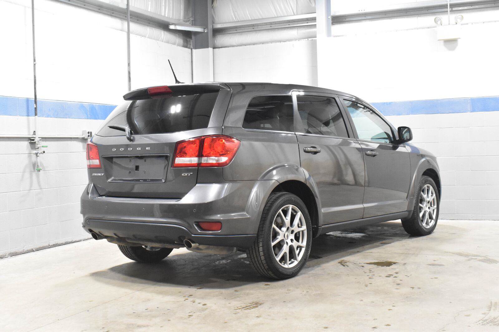 Used 2018 Dodge Journey GT w/ Driver Convenience Group FWD image 23