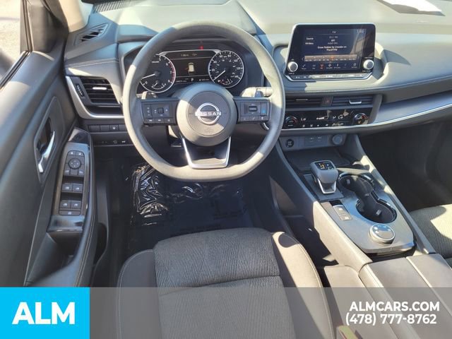 Used 2024 Nissan Rogue SV image 5