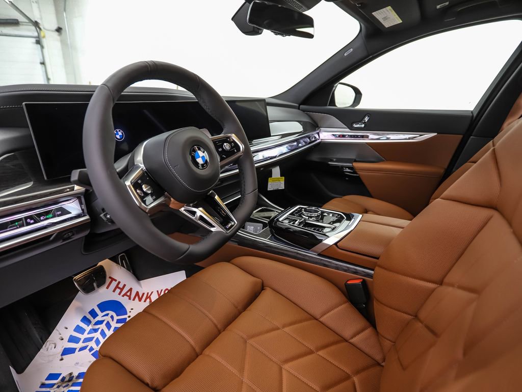 Used 2026 BMW 740i xDrive AWD/4WD image 10
