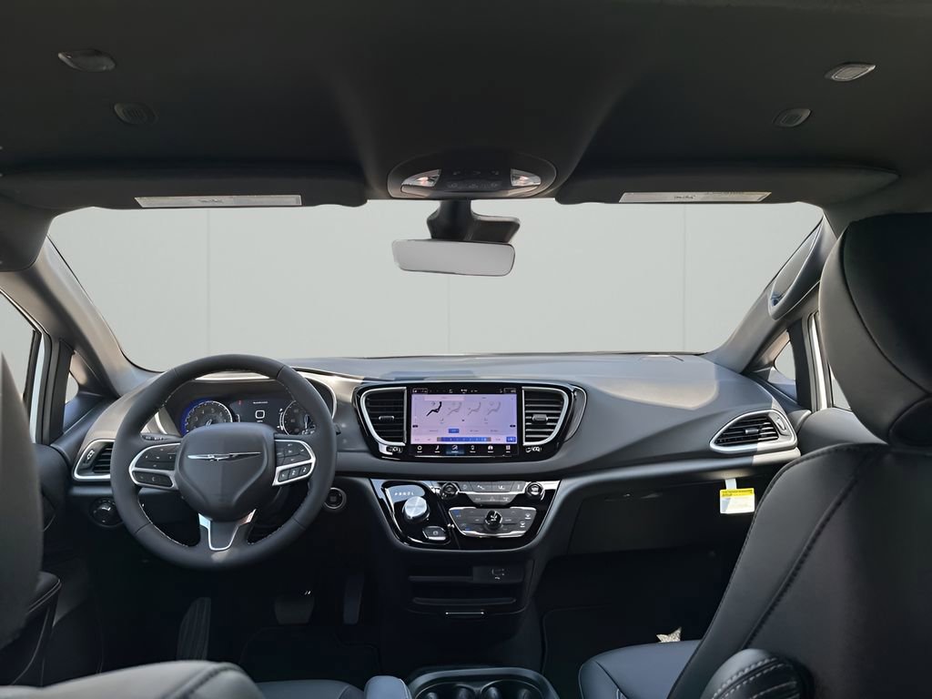 New 2026 Chrysler Voyager LX image 21