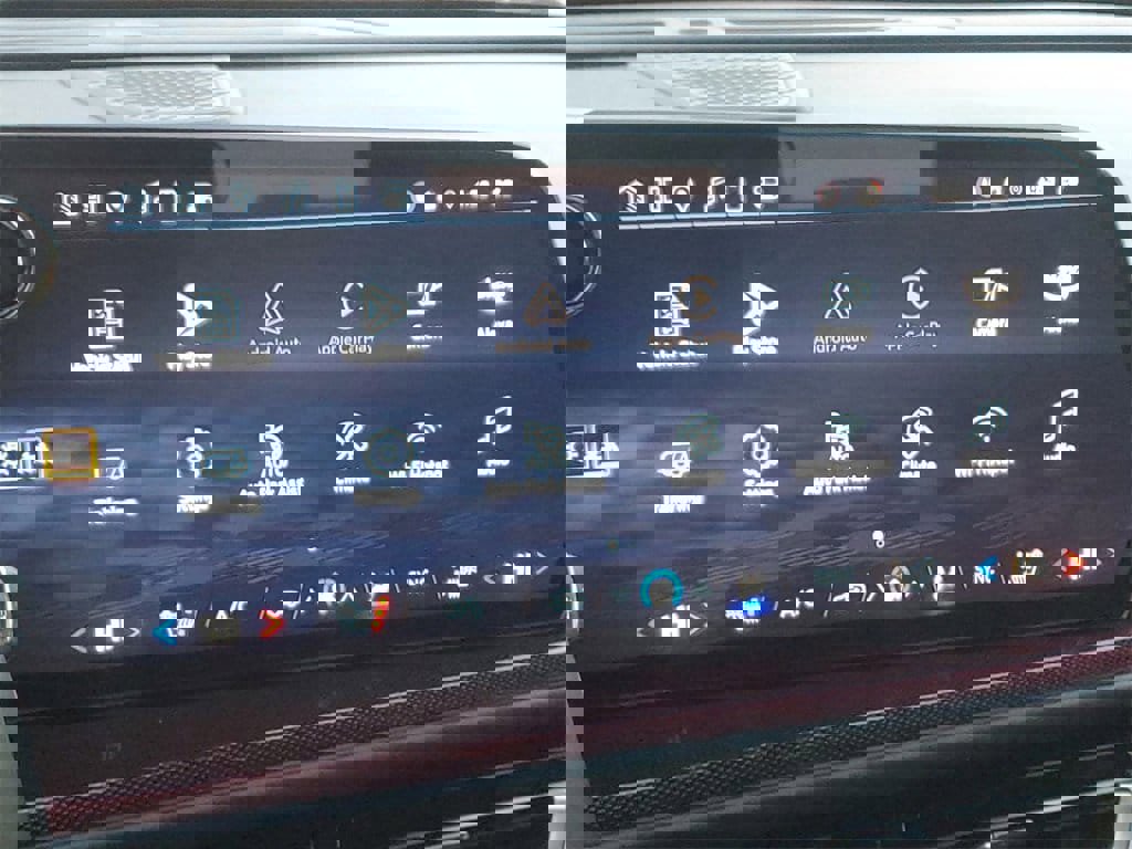 Certified 2024 Chevrolet Traverse Z71 w/ Enhanced Driving Package image 13