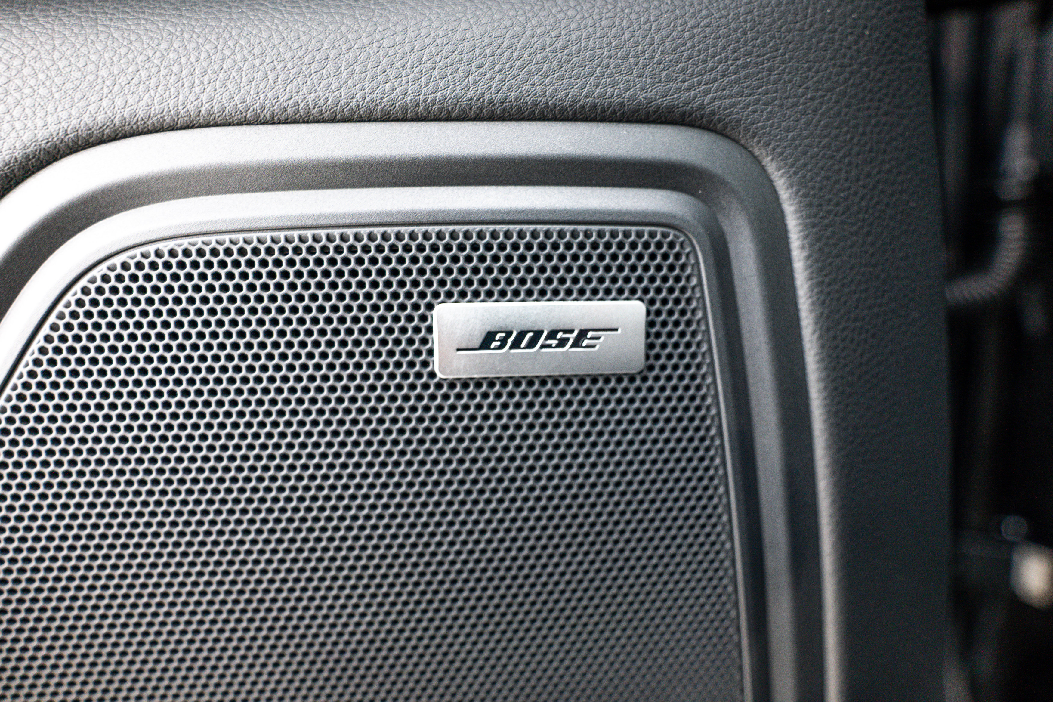 Certified 2026 Porsche Macan AWD/4WD image 14