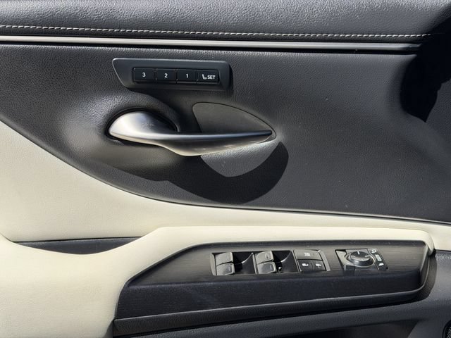 Used 2021 Lexus ES 350 F Sport w/ Special Edition FWD image 23