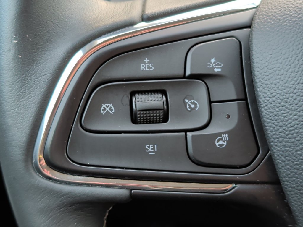 Used 2022 Buick Envision Essence w/ Technology Package I AWD/4WD image 12
