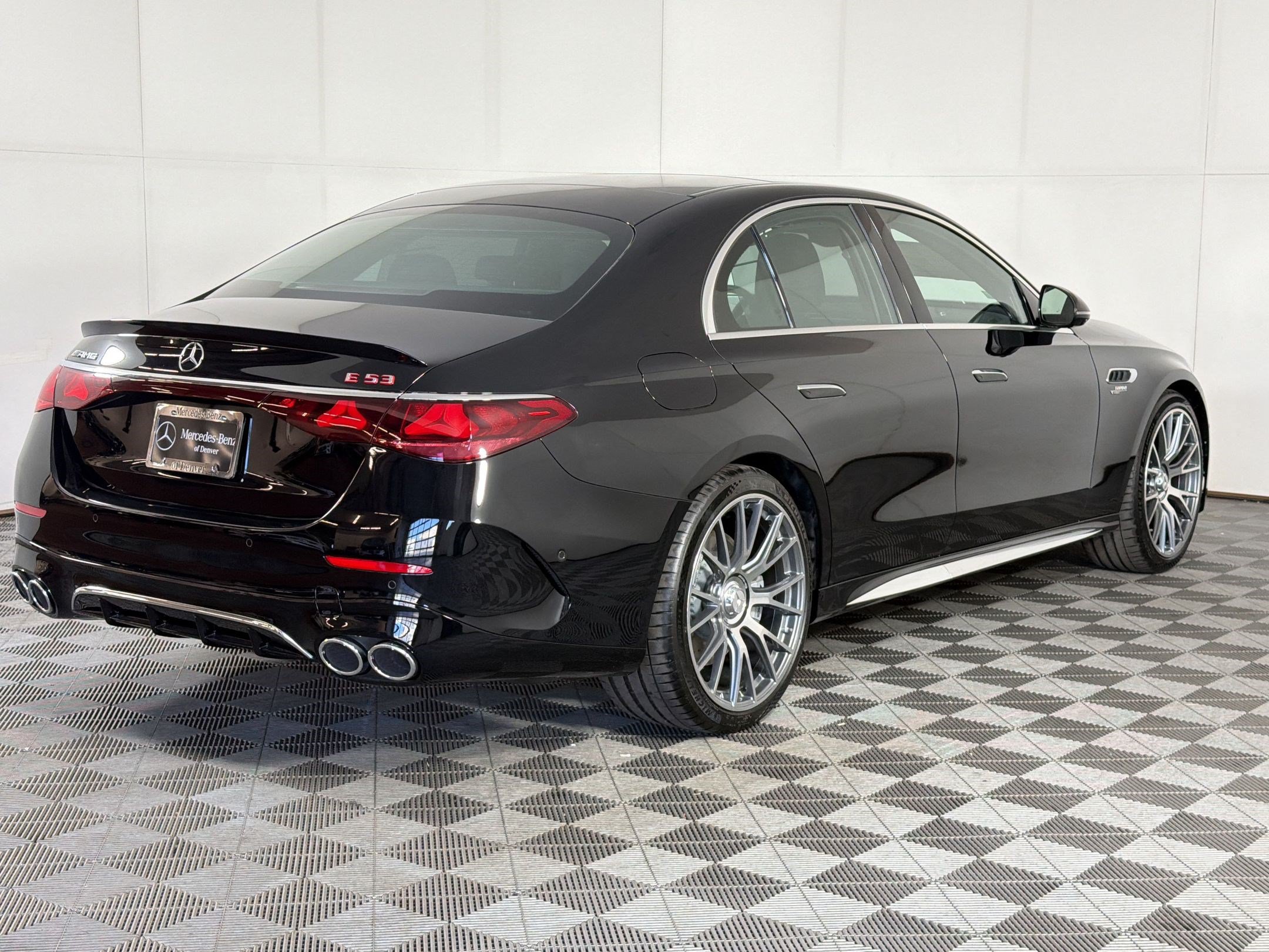 New 2026 Mercedes-Benz E 53 AMG e 4MATIC Sedan image 9