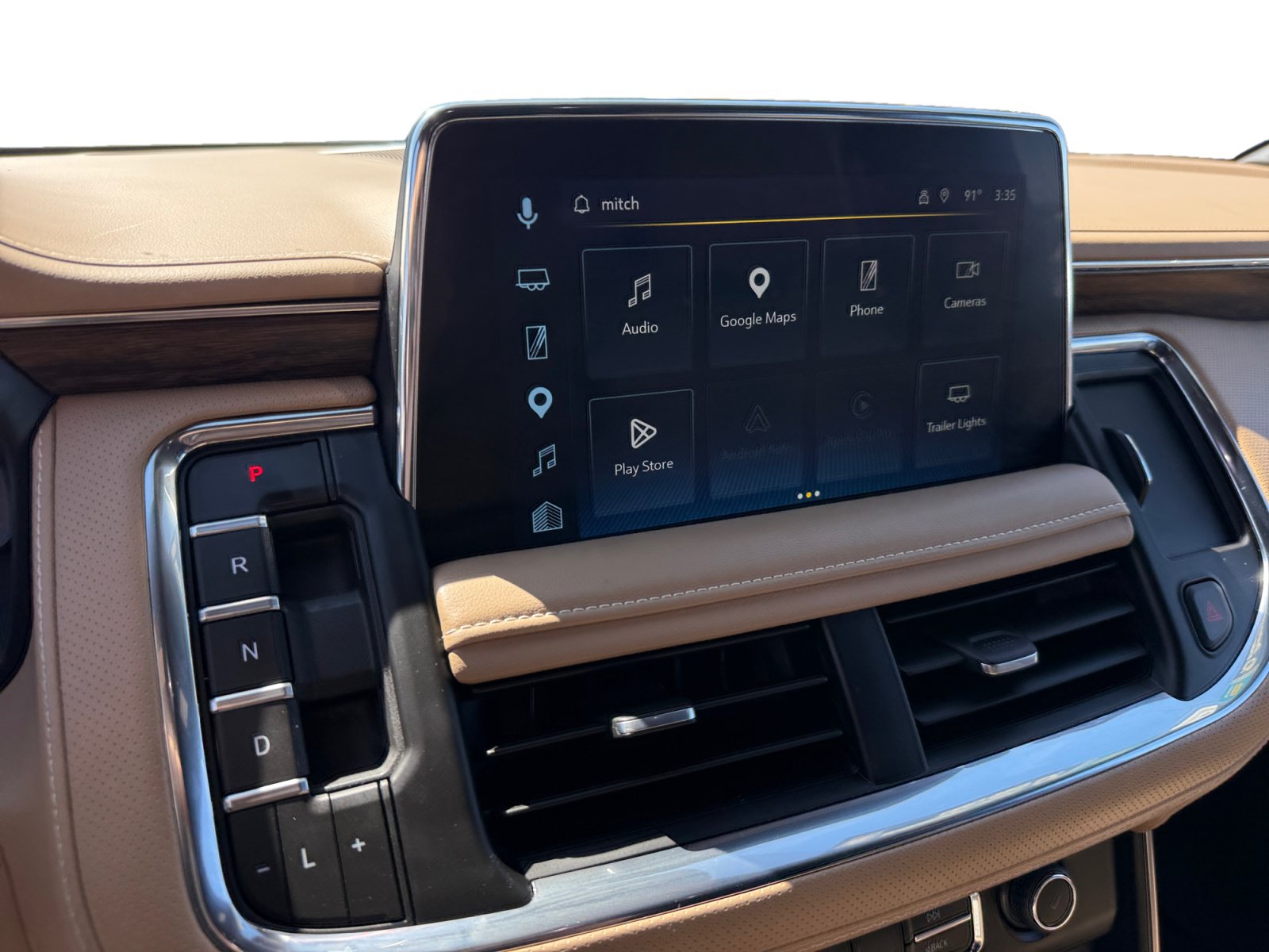 Used 2023 Chevrolet Tahoe Premier AWD/4WD image 12