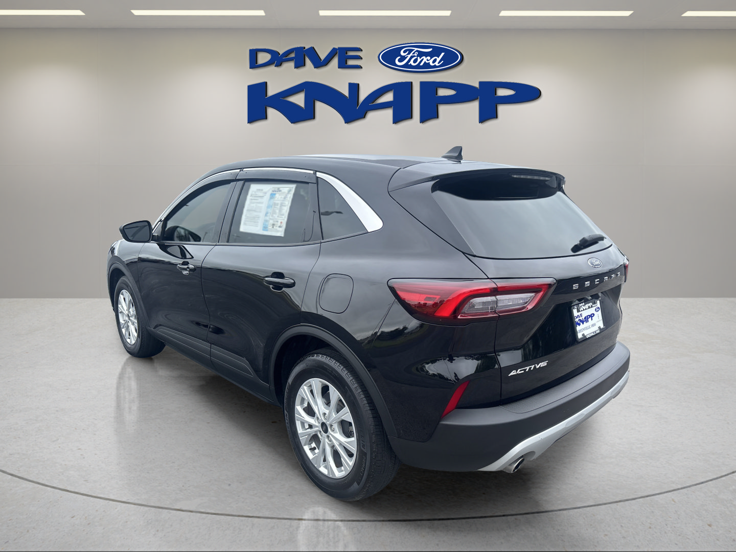 Used 2023 Ford Escape Active w/ Cold Weather Package FWD image 7