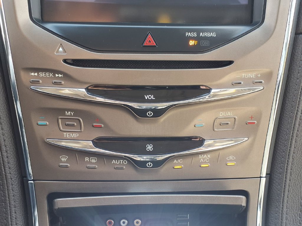 Used 2013 Lincoln MKX FWD image 21