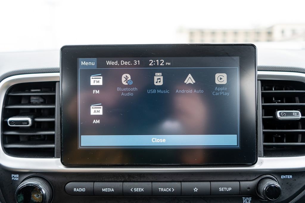 Certified 2023 Hyundai Venue SEL image 30